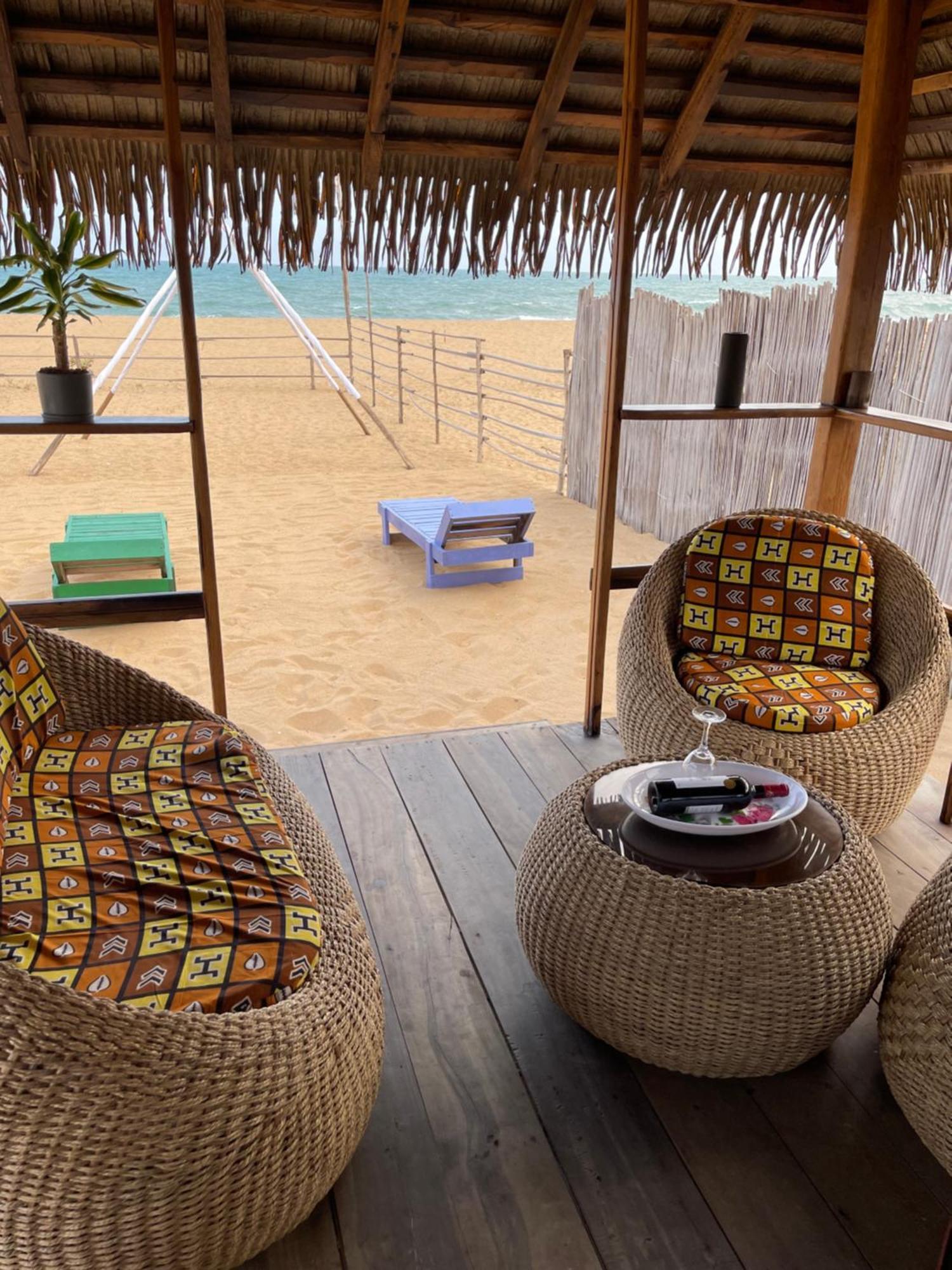 Tata Beach Hotel Cotonou Buitenkant foto