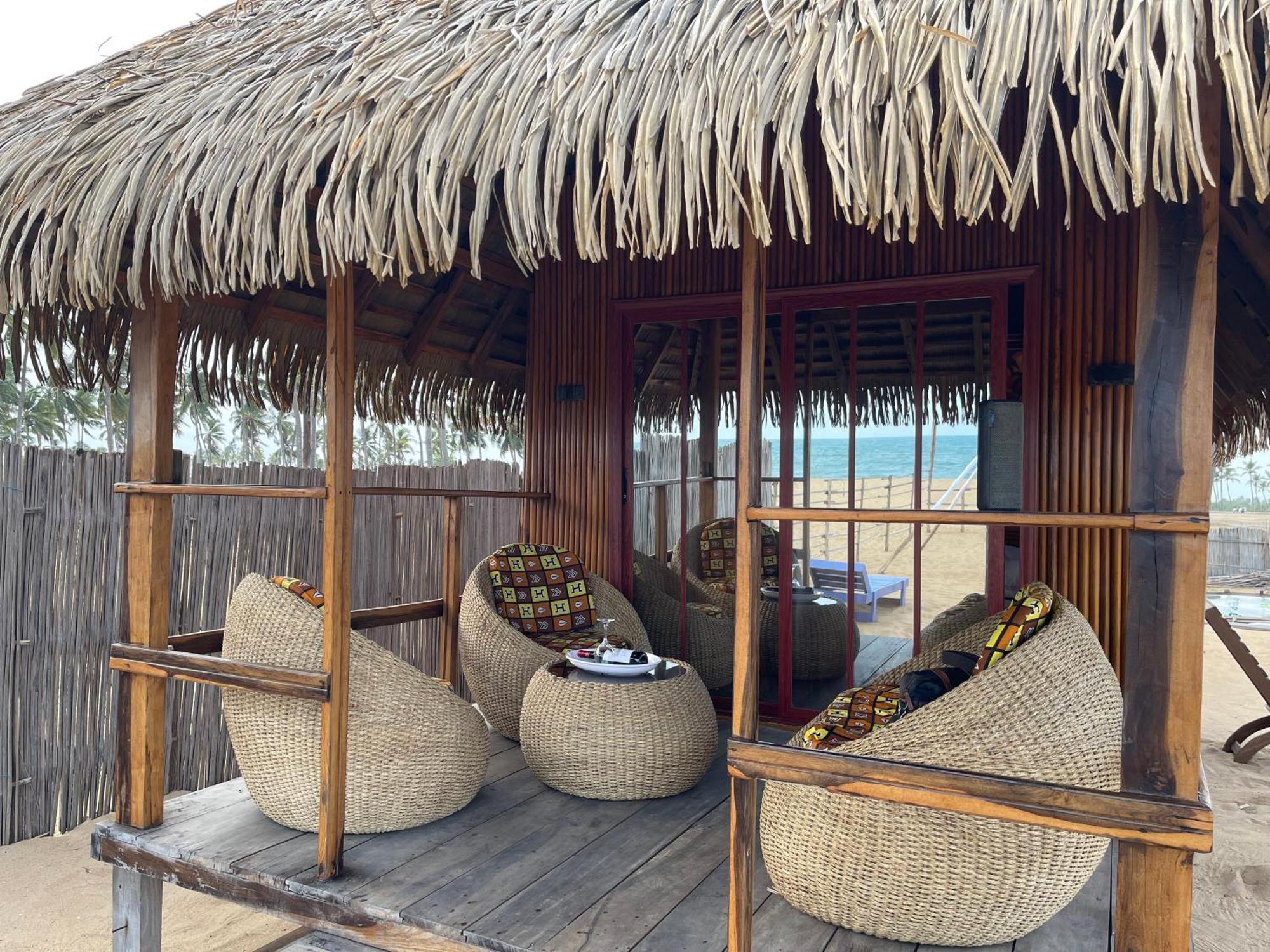 Tata Beach Hotel Cotonou Buitenkant foto